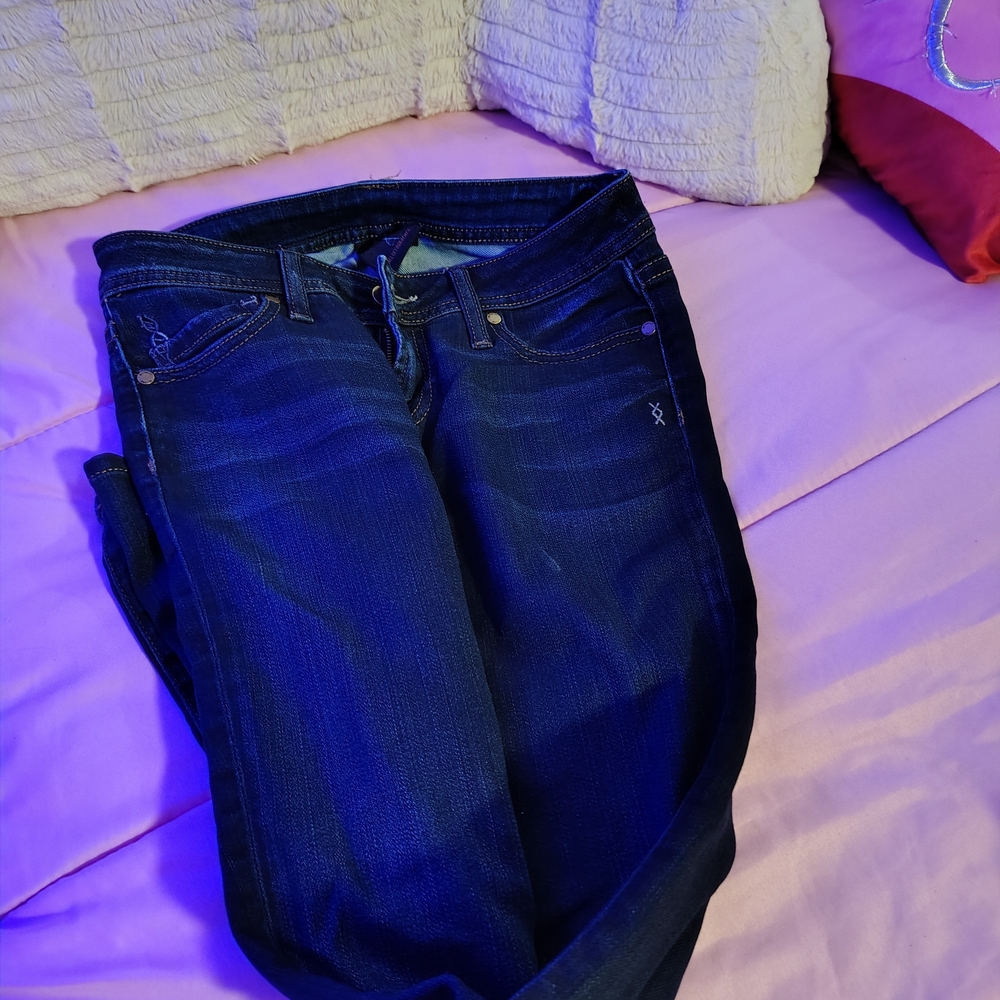 Elegant Indigo Women's Skinny Jeans
